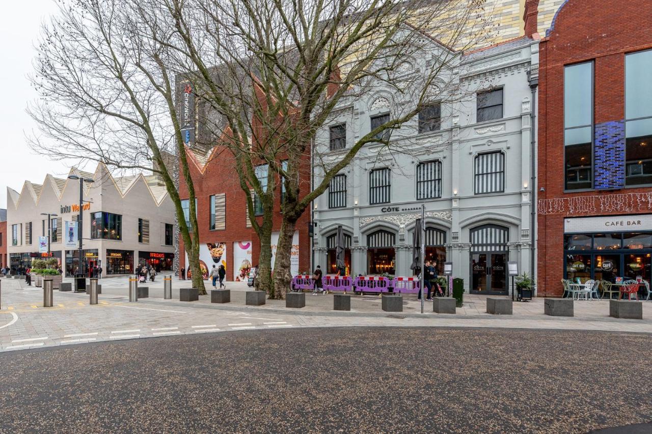 Watford Town Centre, Serviced One Bed Flat With Choice Of King Or Twin Beds, Sleeps Up To 4 Sharing, Free Wifi And Free Movies Londres Exterior foto