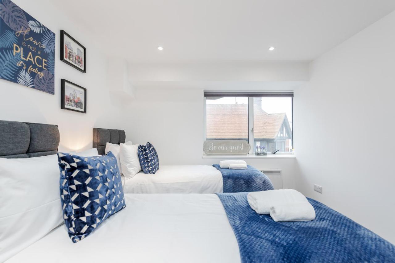 Watford Town Centre, Serviced One Bed Flat With Choice Of King Or Twin Beds, Sleeps Up To 4 Sharing, Free Wifi And Free Movies Londres Exterior foto