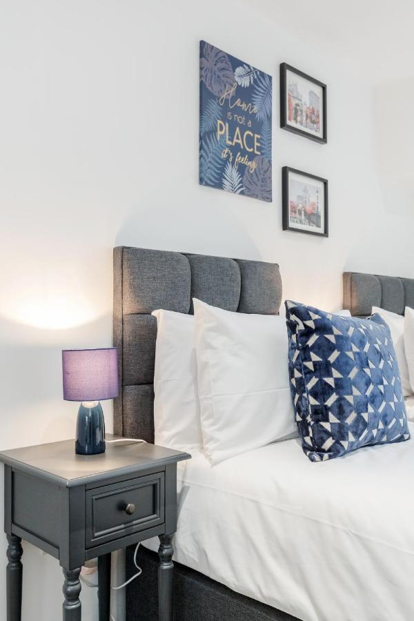 Watford Town Centre, Serviced One Bed Flat With Choice Of King Or Twin Beds, Sleeps Up To 4 Sharing, Free Wifi And Free Movies Londres Exterior foto