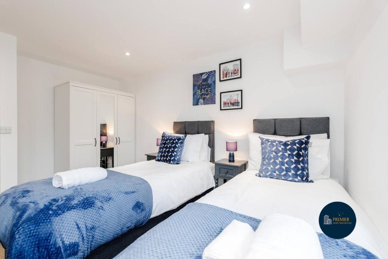 Watford Town Centre, Serviced One Bed Flat With Choice Of King Or Twin Beds, Sleeps Up To 4 Sharing, Free Wifi And Free Movies Londres Exterior foto